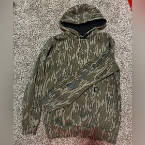 Carhartt camo hoodie 
Size M